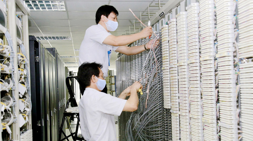 Hạ tầng viễn thông, công nghệ thông tin, hạ tầng số, mạng kết nối vạn vật (IoT) liên thông sẽ tiếp tục được đầu tư hiện đại.