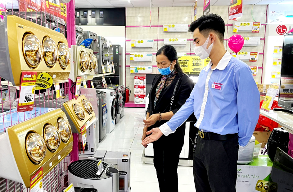 Các loại hình thương mại trên địa bàn phát triển nhanh và bền vững.