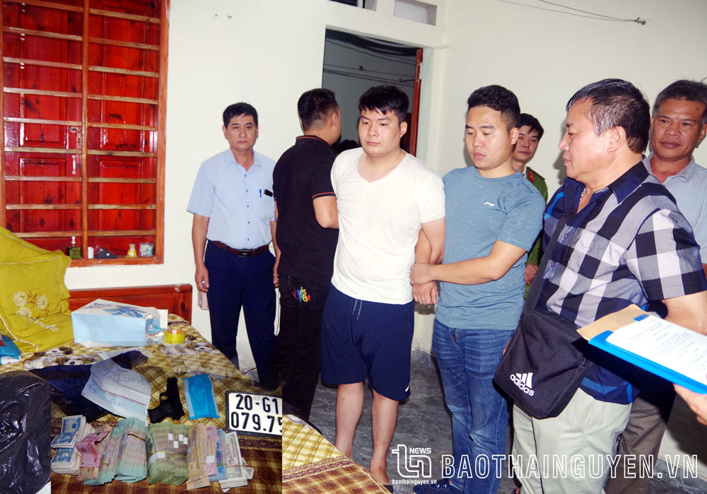 Sau 12 tiếng khẩn trương điều tra, truy xét, Công an tỉnh Thái Nguyên đã làm rõ và bắt giữ đối tượng gây ra vụ cướp tài sản tại Phòng giao dịch Chi nhánh Ngân hàng Vietinbank TP. Sông Công.