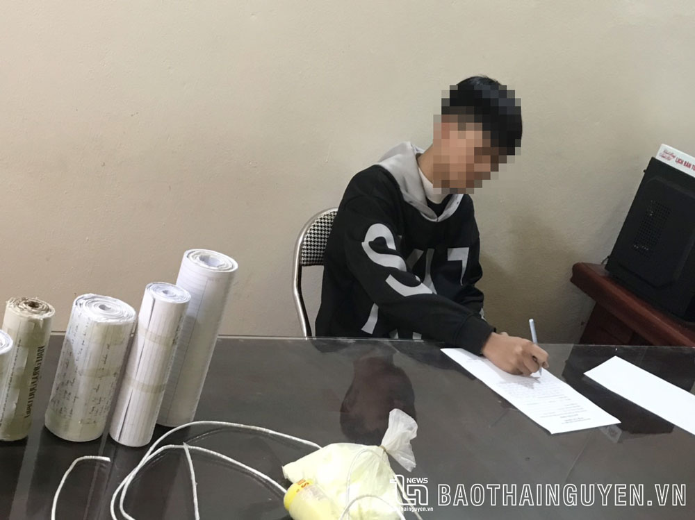 Phú Bình: Một học sinh tự chế pháo nổ bị xử lý