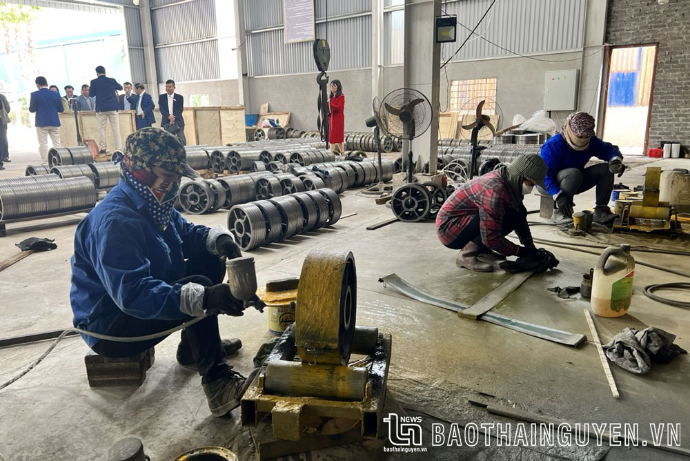 Năm 2023, Công ty TNHH Thang máy cơ khí Tân Lập phấn đấu doanh thu đạt 100 tỷ đồng, tăng 30% so với năm 2022. Để hoàn thành mục tiêu này, Công ty tập trung đầu tư mạnh vào ngành nghề mới là sản xuất, lắp đặt, bảo trì, sửa chữa và nâng cấp các loại thang máy.