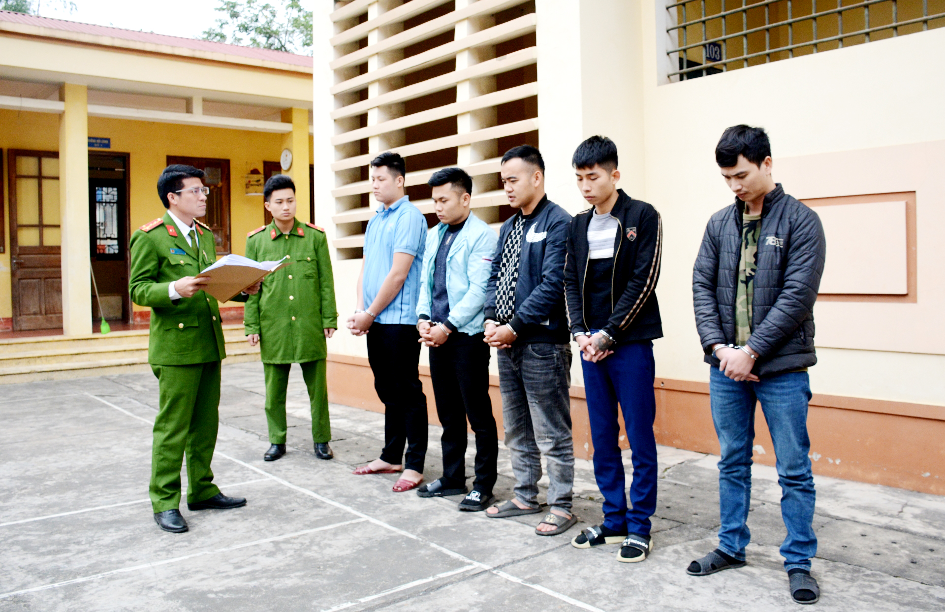 Bắt giữ nhóm đối tượng lừa đảo theo hình thức “mua hàng, hoàn tiền”