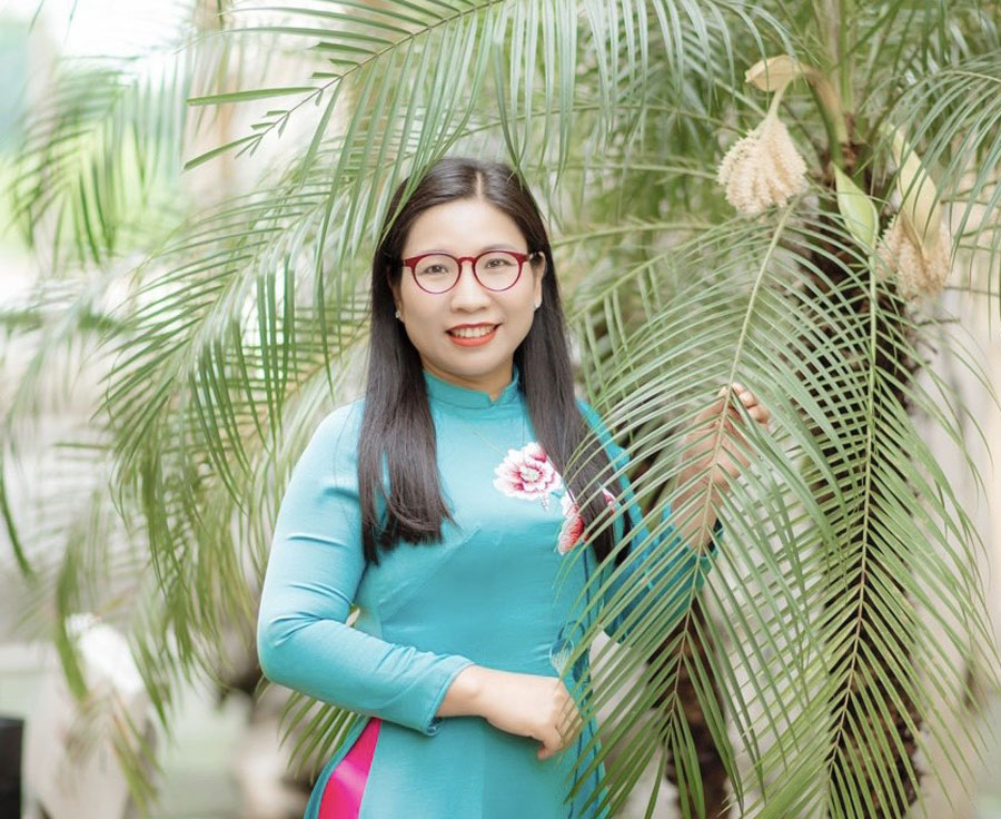 Nữ Phó Giáo sư ưu tú "hai trong một"