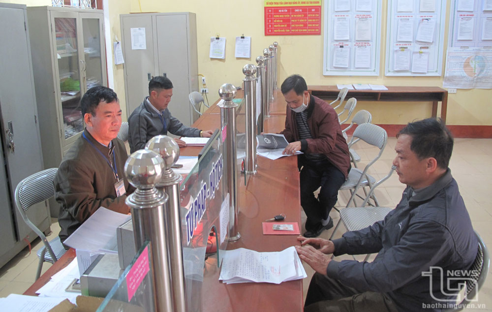 Phấn đấu giảm tối thiểu 4% trở lên số quy định thủ tục hành chính