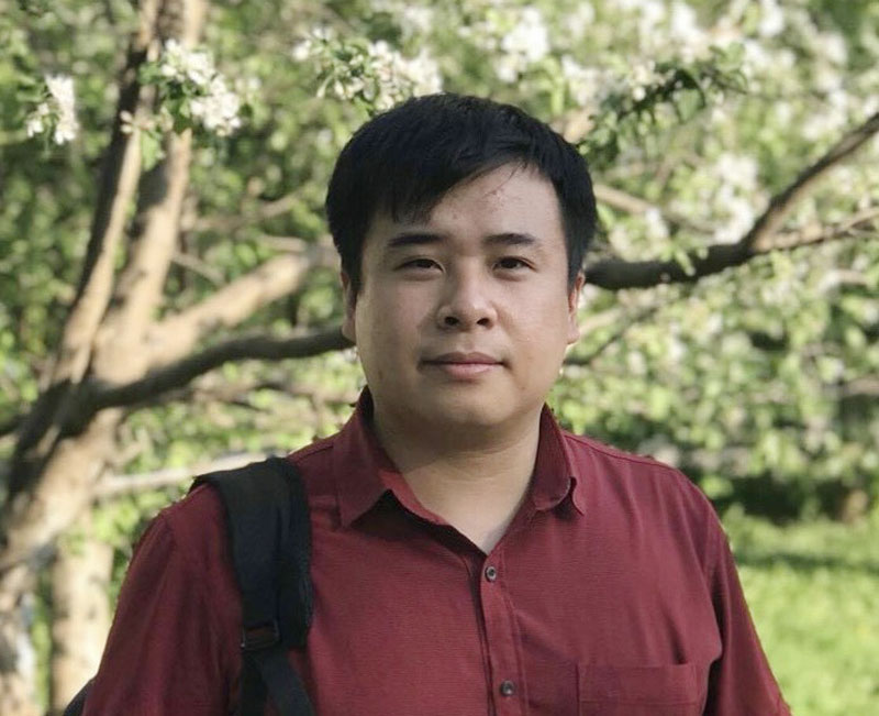 TS Trần Quang Quý, Phó Trưởng Bộ môn Khoa học máy tính và Công nghệ, Trường Đại học Công nghệ thông tin và Truyền thông: Sinh viên ngày nay có rất nhiều công cụ, công nghệ để hỗ trợ học tập như Chat GPT, Claude AI… Bên cạnh những tiện ích thì công nghệ cũng kèm theo không ít rủi ro trên không gian mạng. Do đó, mỗi sinh viên cần chọn lọc, tận dụng những công nghệ hữu ích và tự trang bị cho mình những kỹ năng bảo vệ bản thân trên không gian số.