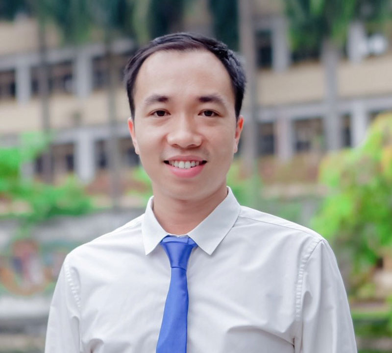 Anh Nghiêm Văn Long, Bí thư Đoàn trường Đại học Sư phạm Thái Nguyên: Đoàn trường đã phối hợp tổ chức nhiều buổi tập huấn về ứng xử có văn hóa, văn minh trên môi trường mạng. Từ đó giúp sinh viên nâng cao nhận thức về những tác động tích cực, tiêu cực của thời đại 4.0 và có cách ứng xử phù hợp trên mạng.