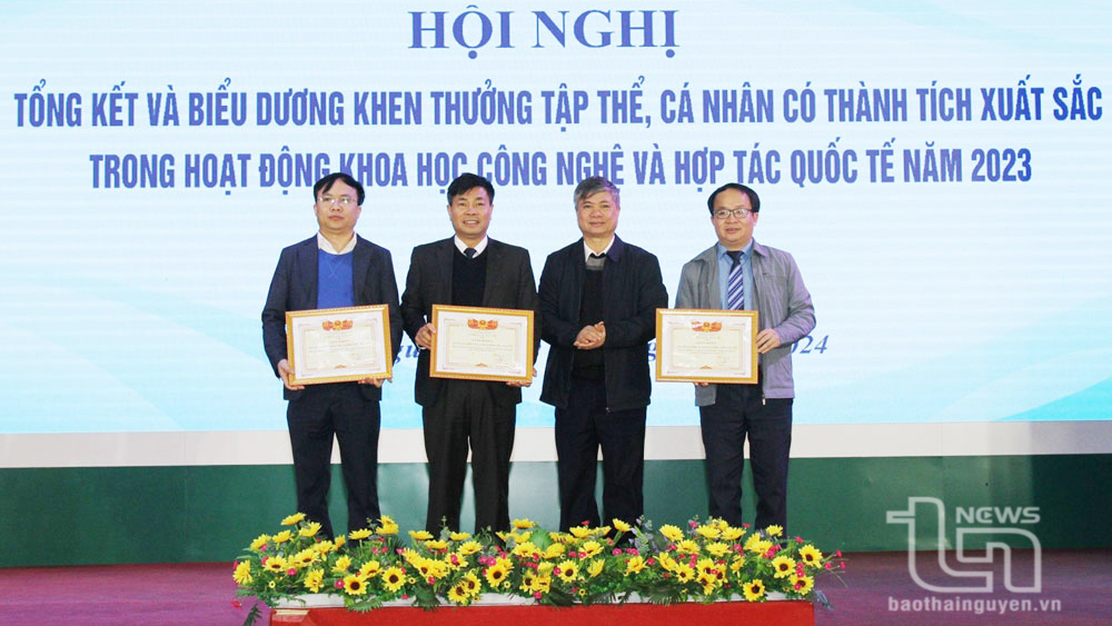 Tăng cường hoạt động khoa học công nghệ và hợp tác quốc tế