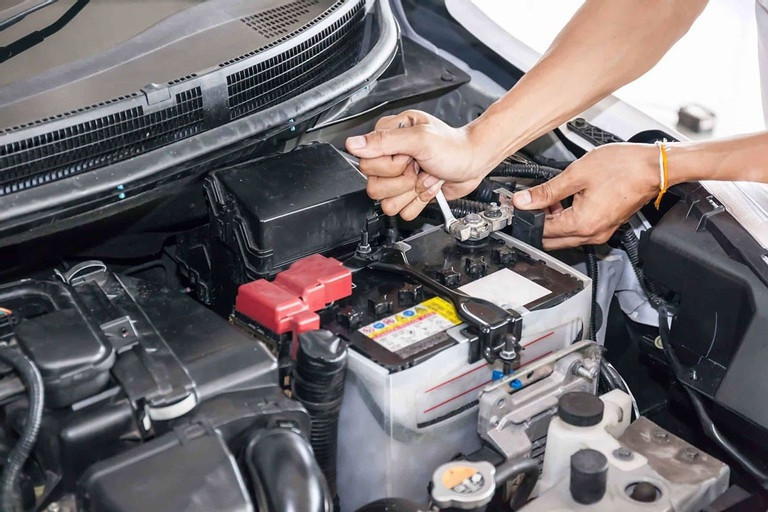 7 kỹ năng kiểm tra và sửa chữa ô tô cơ bản mà người dùng xe nên biết