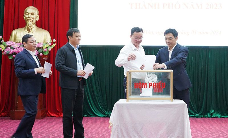Triển khai rộng rãi phong trào thi đua yêu nước, tạo sức lan tỏa trong nhân dân