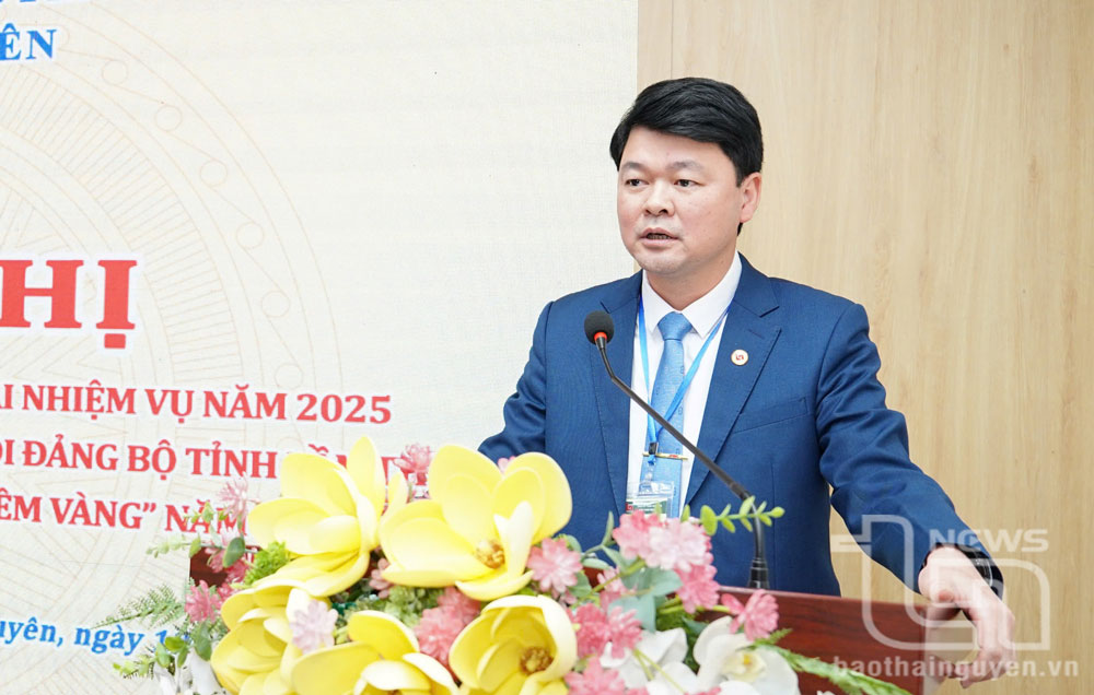 Đồng chí Nguyễn Ngọc Sơn, Bí thư Đảng ủy, Tổng Biên tập Báo Thái Nguyên, phát biểu tại Hội nghị.
