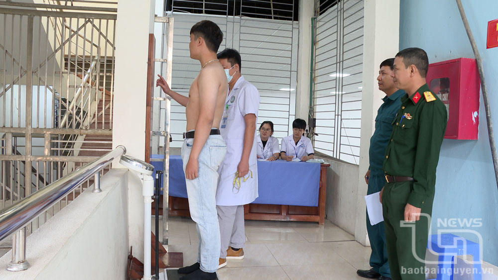 TP. Thái Nguyên đặc biệt quan tâm đến chất lượng chiều cao, cân nặng (BMI) trong khám tuyển theo hướng dẫn mới của trên. Đây là khâu khó khăn nhất trong công tác khám tuyển quân năm 2025 trên địa bàn toàn tỉnh.