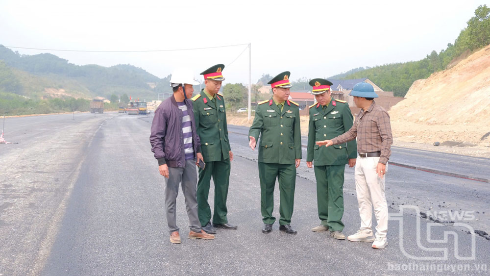 Rộn ràng thanh âm trên công trình trọng điểm