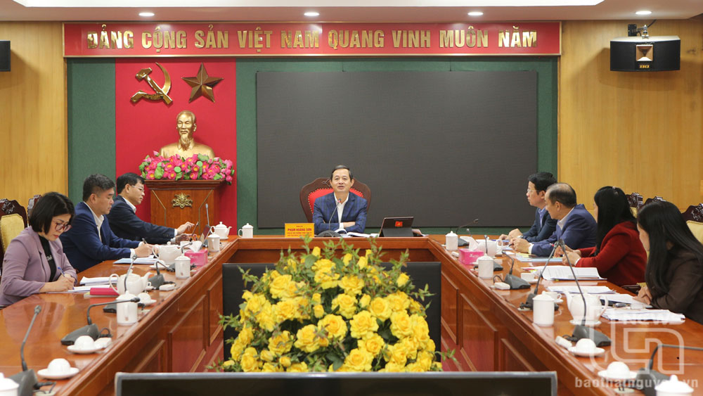 Đồng chí Phó Bí thư Thường trực Tỉnh ủy Phạm Hoàng Sơn chủ trì Hội nghị.