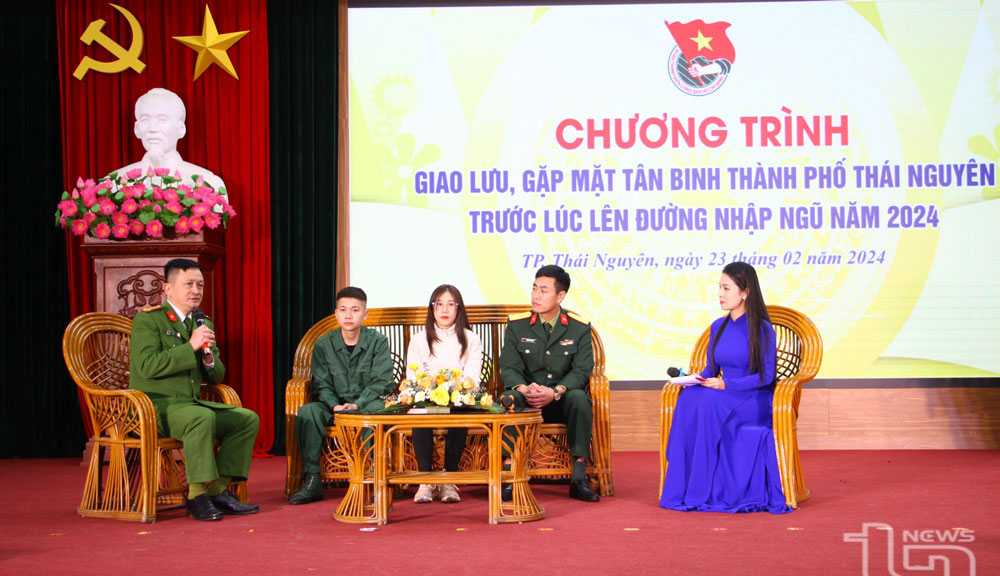 Giao lưu, gặp mặt các tân binh trước ngày lên đường nhập ngũ