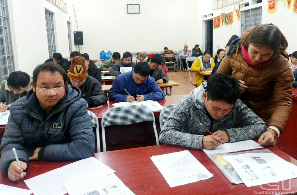 Chuyện xóa mù chữ ở vùng cao