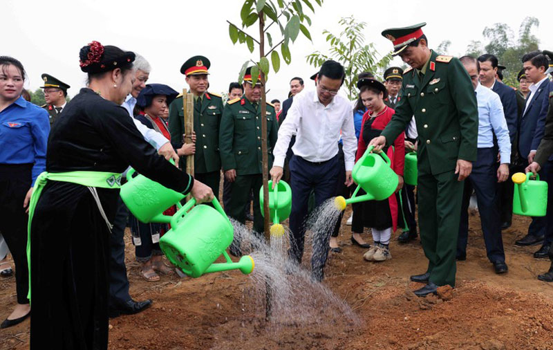 Chủ tịch nước Võ Văn Thưởng dự “Tết trồng cây đời đời nhớ ơn Bác Hồ” Xuân Giáp Thìn năm 2024