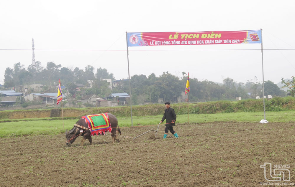 Lễ tịch điền.