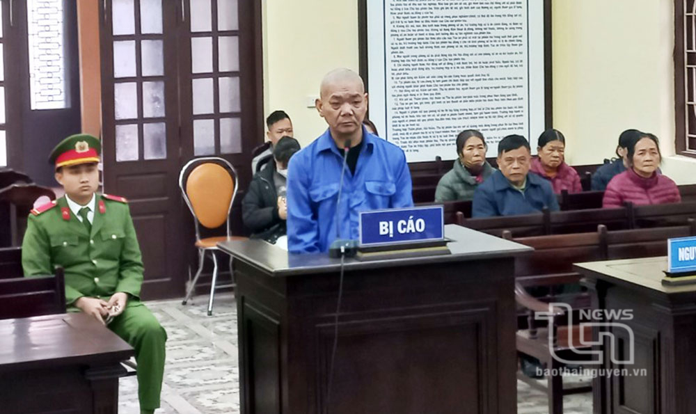 Bị phạt 9 tháng tù do chống người thi hành công vụ