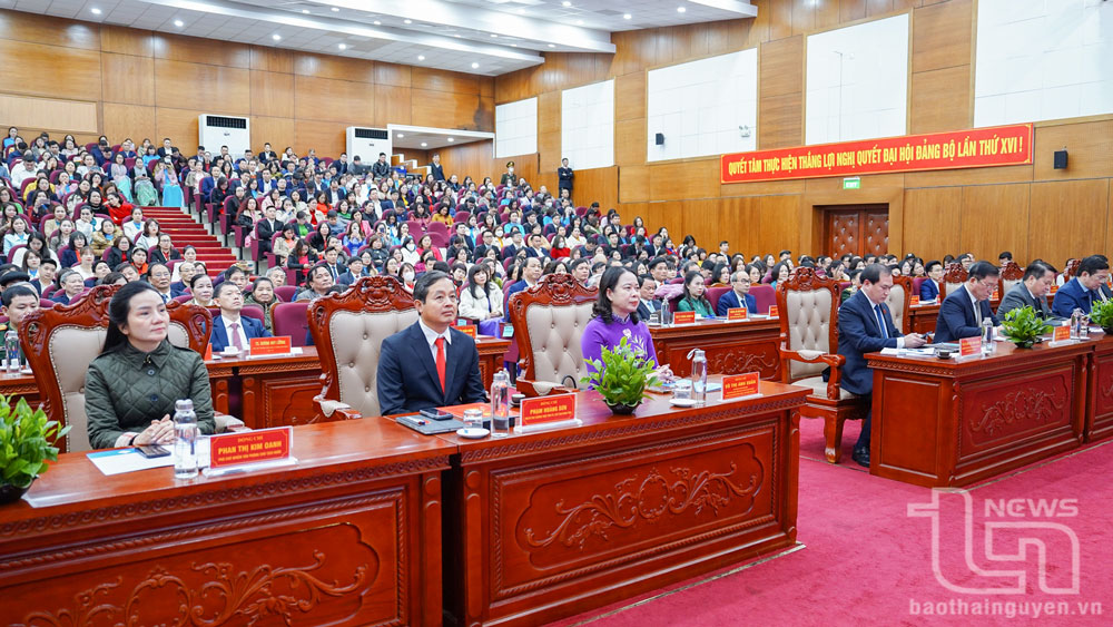 Các đại biểu dự buổi Lễ.