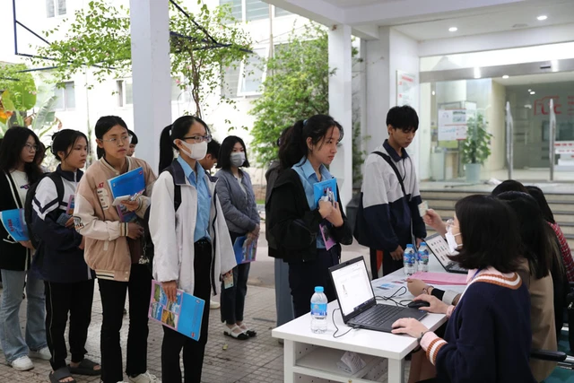Thi đại học có nhiều tổ hợp mới, ngành mới