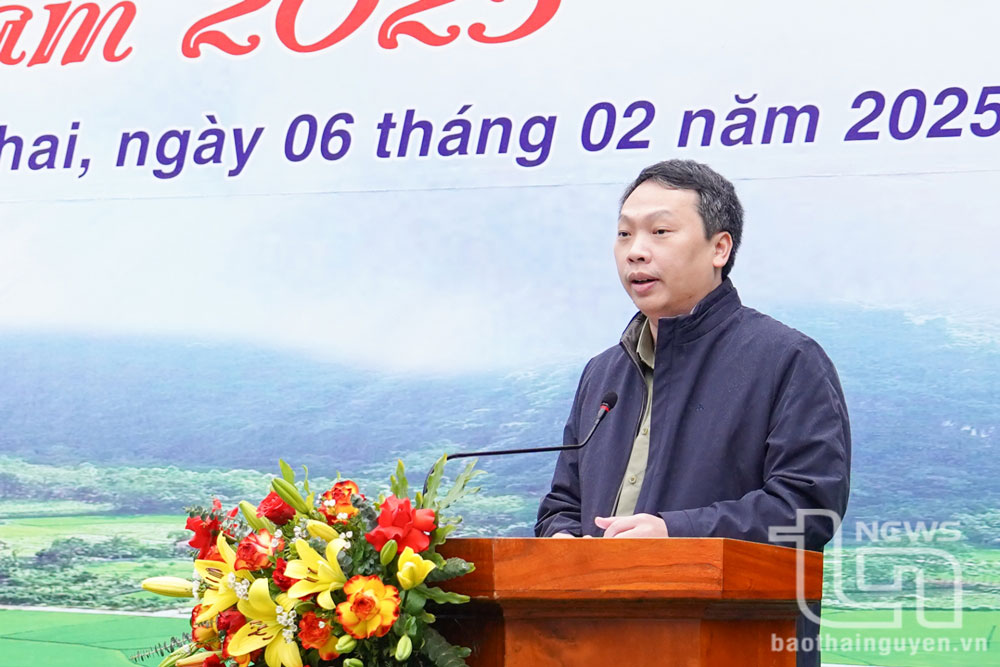 Đồng chí Chủ tịch UBND tỉnh Nguyễn Huy Dũng phát động Tết trồng cây năm 2025.