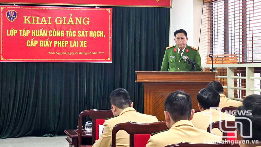 Lực lượng Công an nâng cao nghiệp vụ sát hạch, cấp giấy phép lái xe