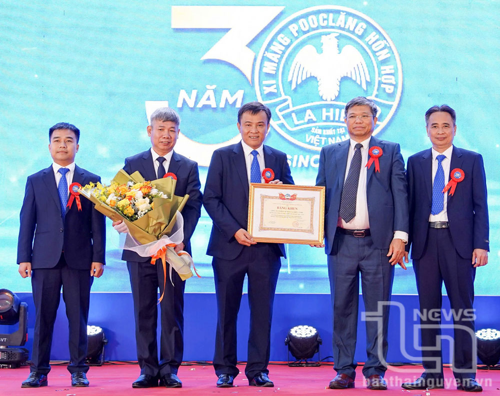 Công ty CP Xi măng La Hiên: 30 năm xây dựng và phát triển