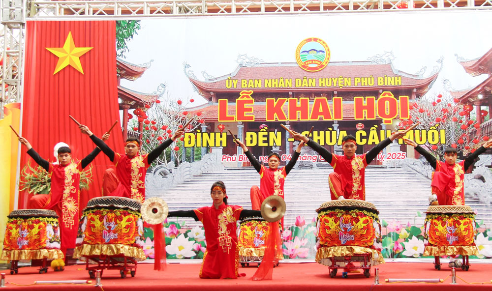 Rộn ràng cả mùa Xuân