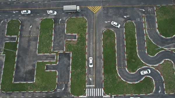 Người có giấy phép lái xe B1 có thể làm nghề lái xe từ 2025