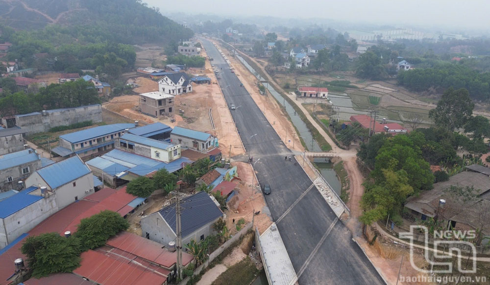 Tăng tốc thi công tuyến đường nối ĐT.261 - ĐT.266