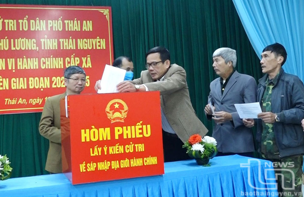 Phú Lương: Cử tri đồng thuận cao việc sắp xếp đơn vị hành chính cấp xã