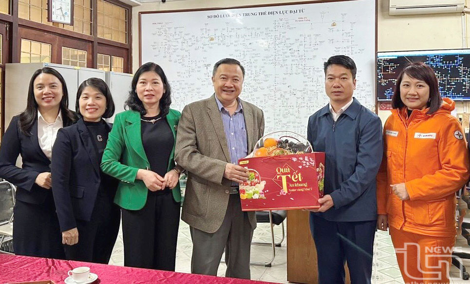 Tạo thành một khối thống nhất, vững mạnh về mọi mặt