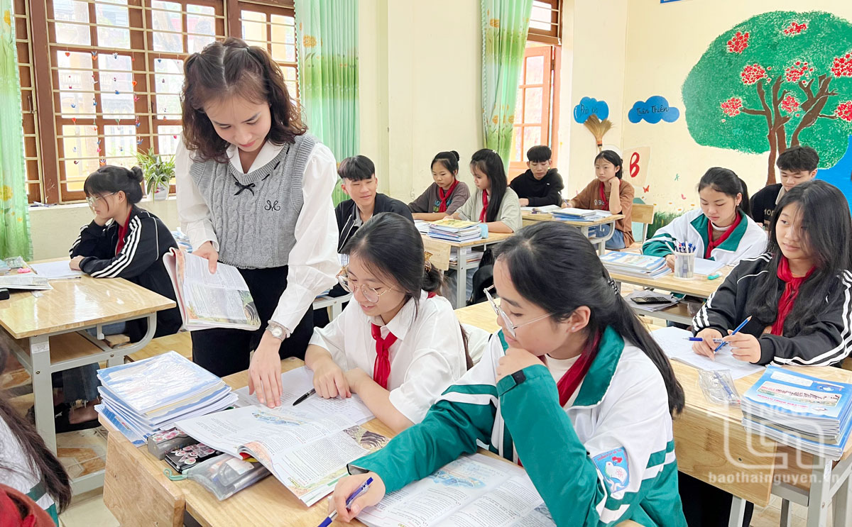Nơi trường là nhà, thầy cô như mẹ cha