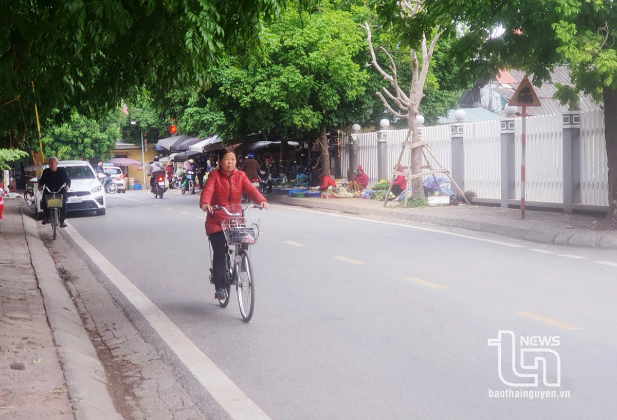 Quan tâm bố trí lối cho người đi bộ, người khuyết tật