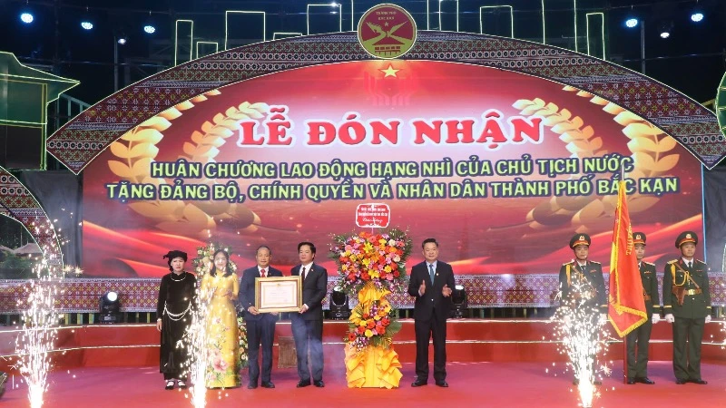 Kỷ niệm 10 năm thành lập thành phố Bắc Kạn