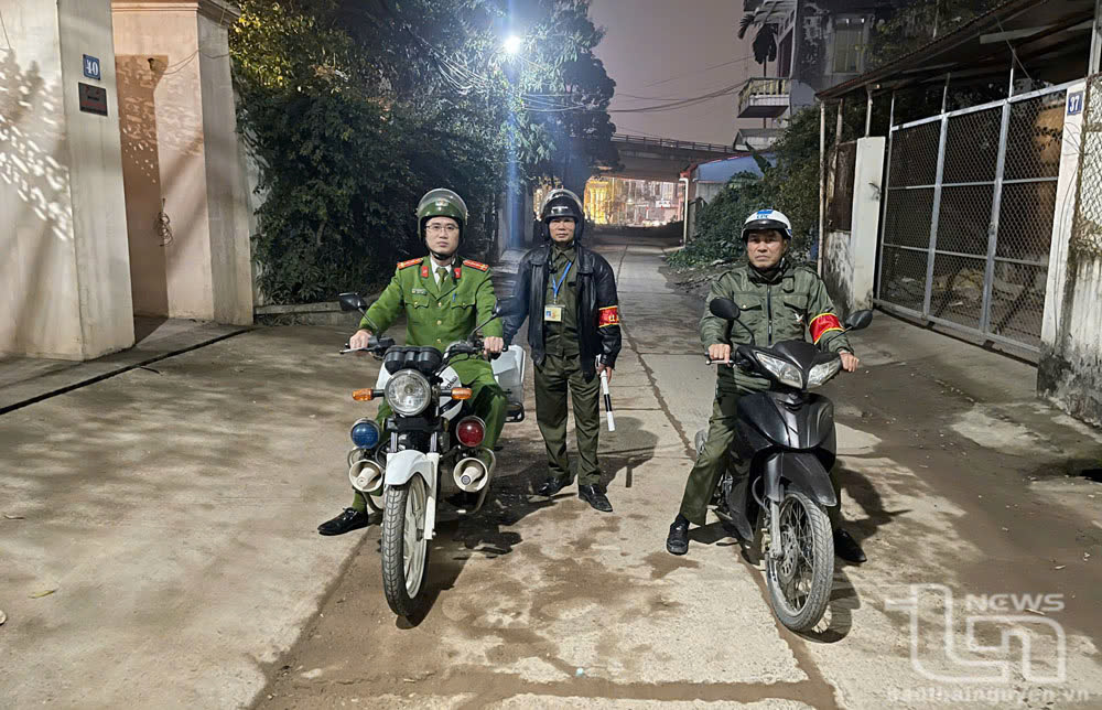 Tổ tuần tra của Công an phường Quang Trung trong một ca tuần tra đêm đảm bảo an ninh trật tự địa bàn.