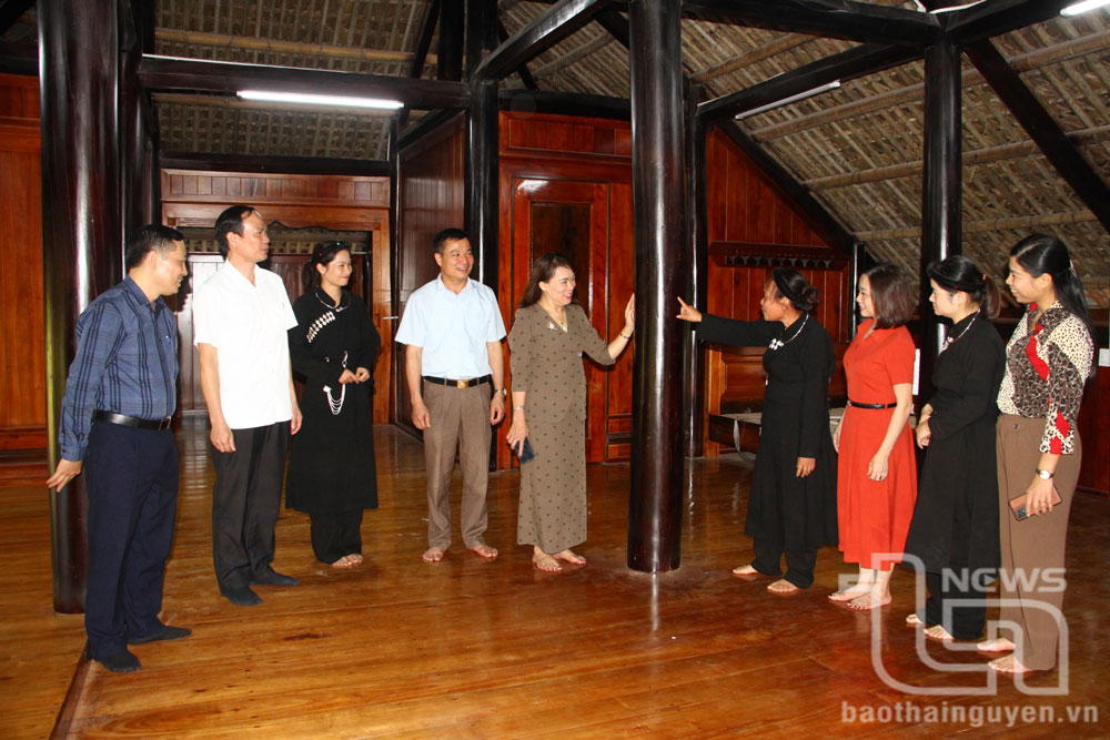 Gặp gỡ những cán bộ làm dân vận khéo