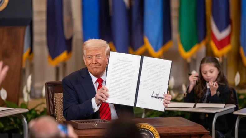 Tổng thống Donald Trump ký sắc lệnh hành pháp giải thể Bộ Giáo dục
