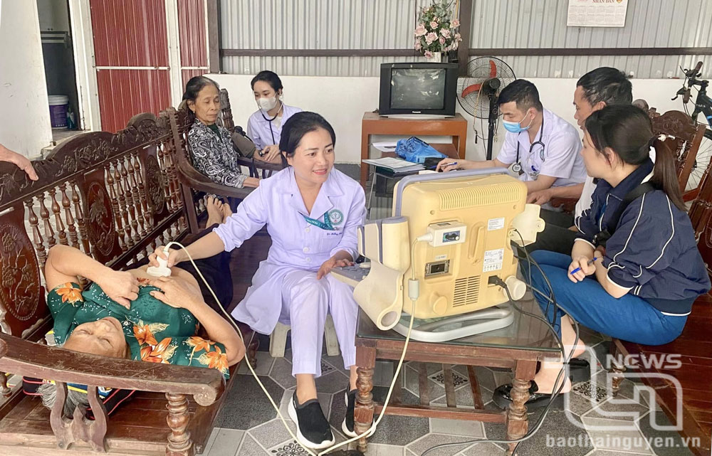 Triển khai mô hình chăm sóc sức khoẻ tại nhà