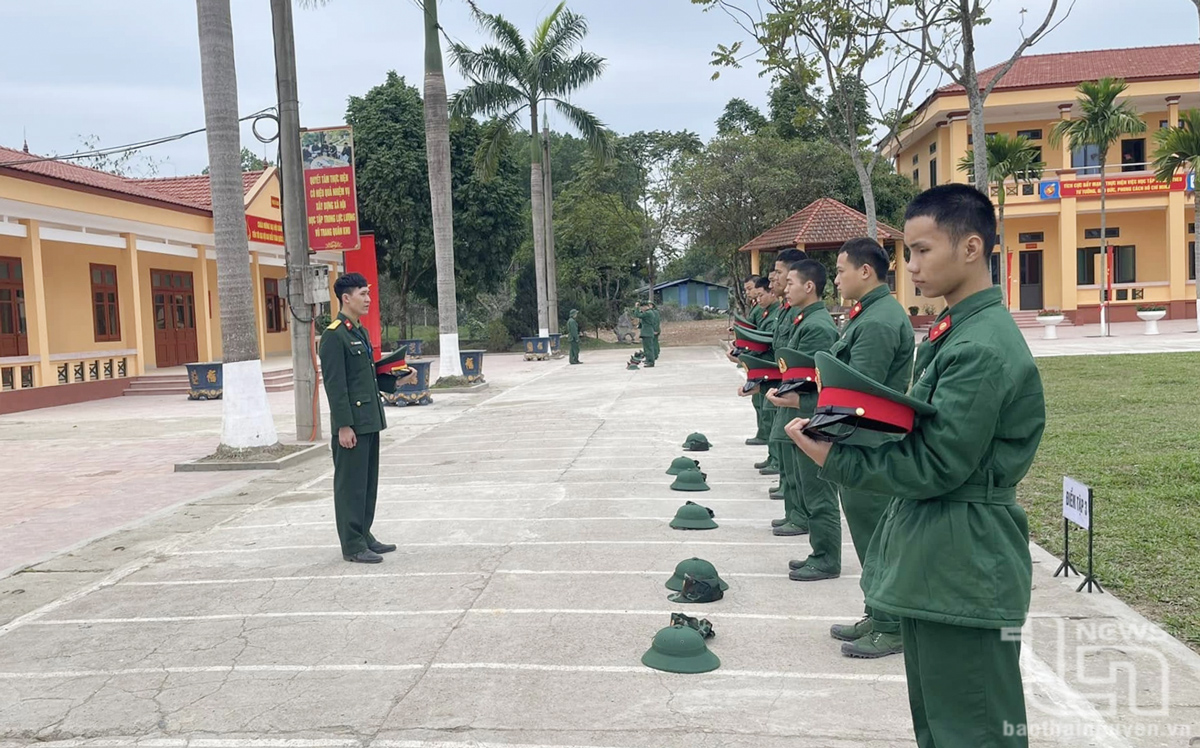 Những ngày đầu huấn luyện điều lệnh đội ngũ của chiến sĩ mới tại Tiểu đoàn 2, Lữ đoàn Thông tin 601.