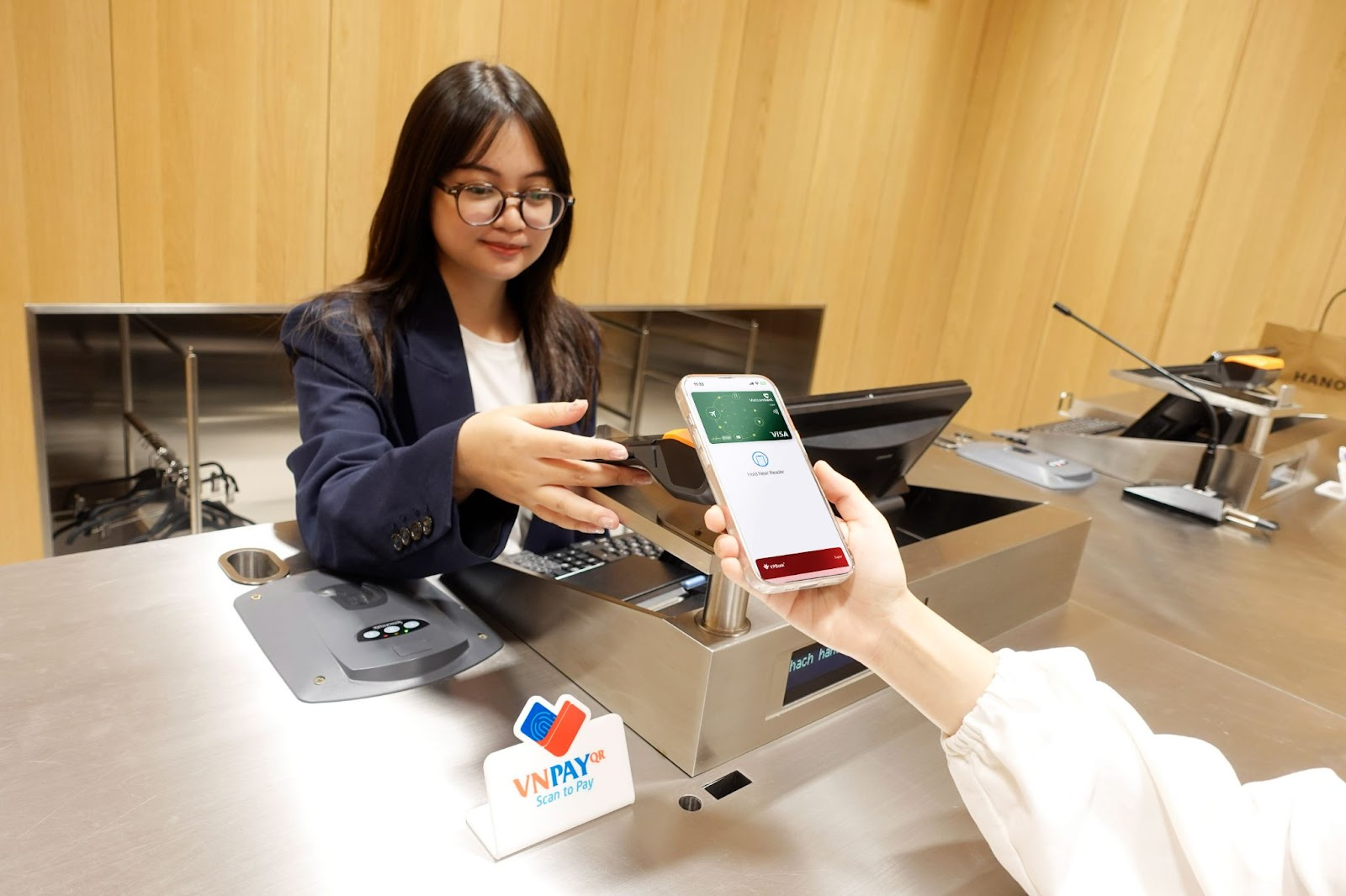 Top 3 doanh nghiệp tiên phong cung cấp giải pháp thanh toán NFC tại Việt Nam