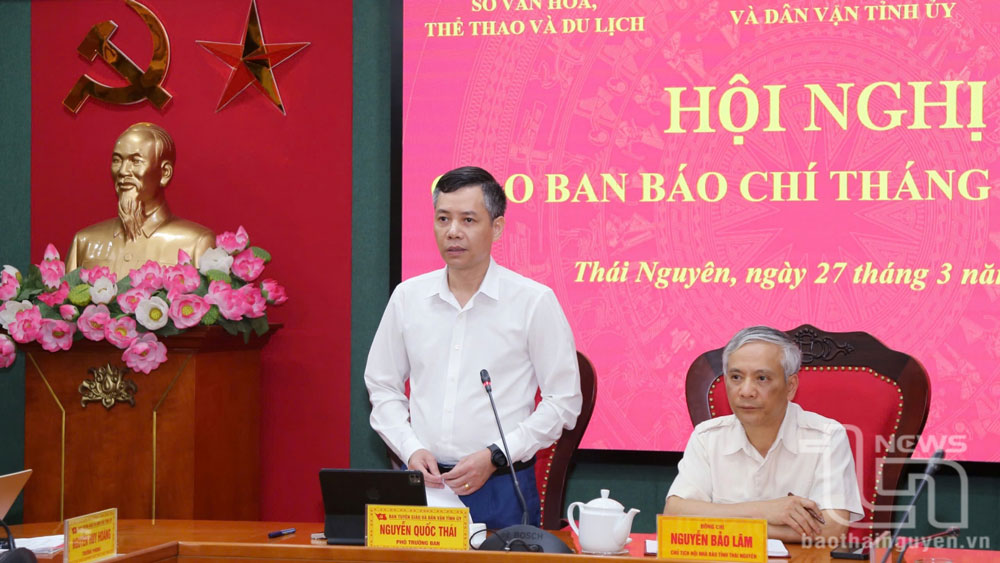 Kịp thời định hướng dư luận để các chủ trương của Đảng nhanh chóng đi vào cuộc sống