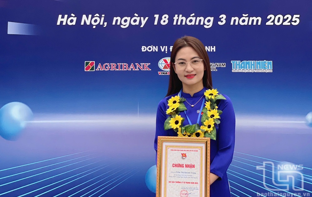 Thái Nguyên: Cô giáo Trần Thị Quỳnh Trang nhận Giải thưởng Lý Tự Trọng