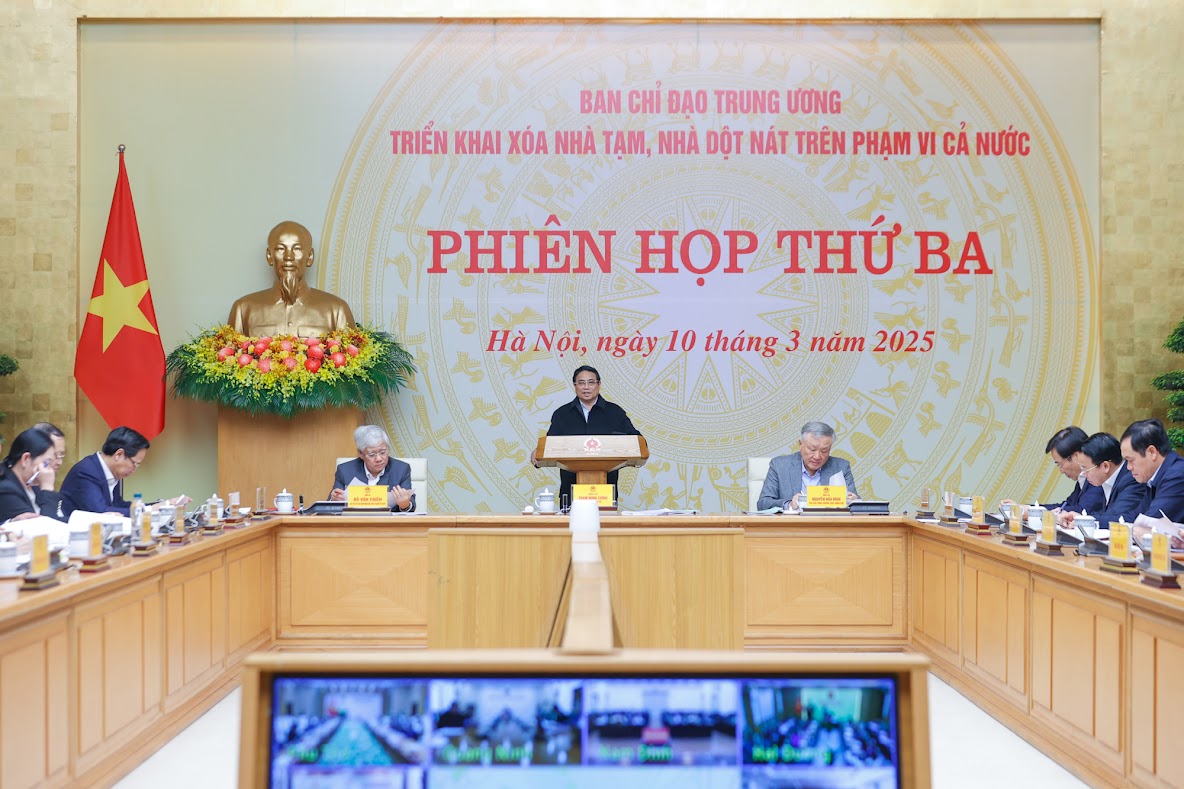 Thủ tướng Chính phủ Phạm Minh Chính phát biểu chỉ đạo tại phiên họp. Ảnh: VGP