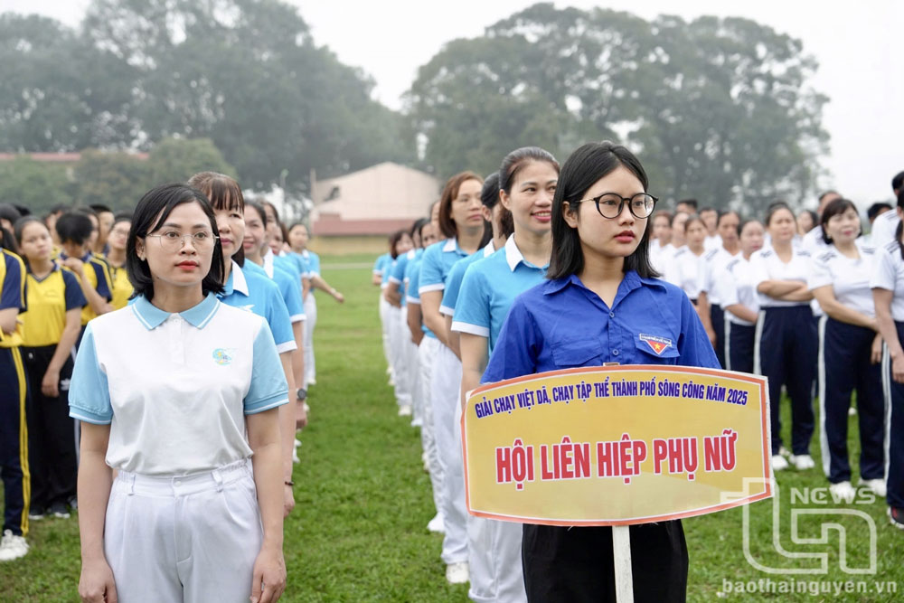 Các đơn vị tham gia Lễ phát động phong trào “Toàn dân rèn luyện thân thể theo gương Bác Hồ vĩ đại” và ngày chạy Olympic vì sức khỏe toàn dân TP. Sông Công.