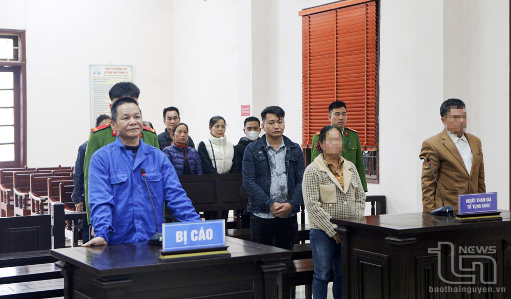 12 năm tù cho kẻ xuống tay với hàng xóm vì… ghen