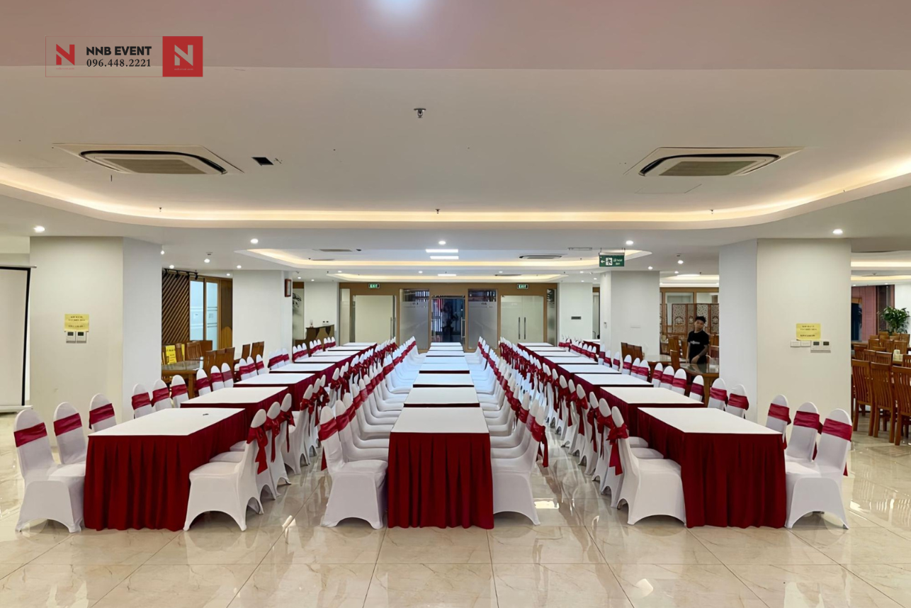 Cho thuê bàn ghế sự kiện: Đa dạng mẫu mã, chất lượng hàng đầu tại NNB Event