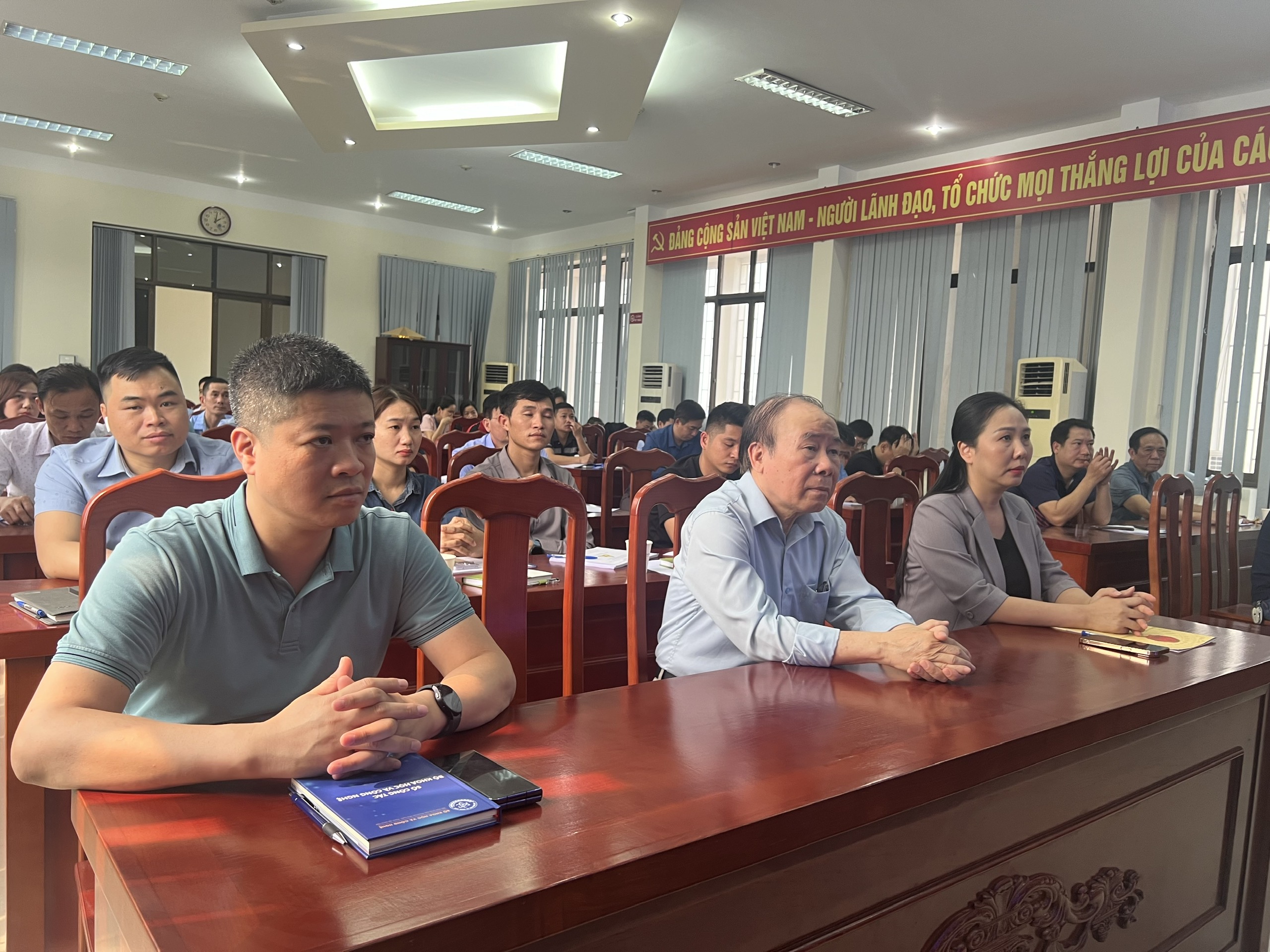 Trang bị kiến thức về an toàn bức xạ và hạt nhân