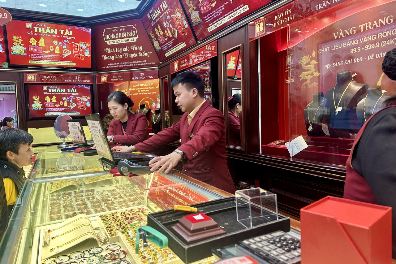 Giá vàng đang trở lại xu hướng tăng, đúng với dự báo của nhiều tổ chức tài chính hàng đầu thế giới.