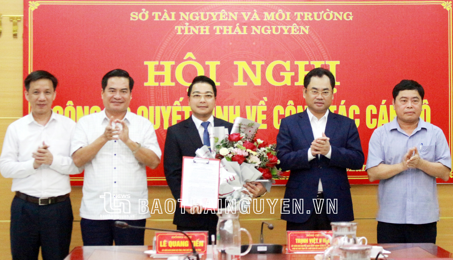 Đồng chí Lê Quang Minh giữ chức Phó Giám đốc Sở Tài nguyên và Môi trường